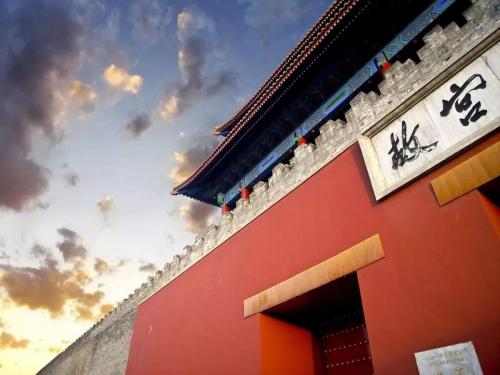 小央美走进故宫博物院国际画展！助力奥博会2022冬奥会庆祝活动~中国儿童画展巅峰荣誉！